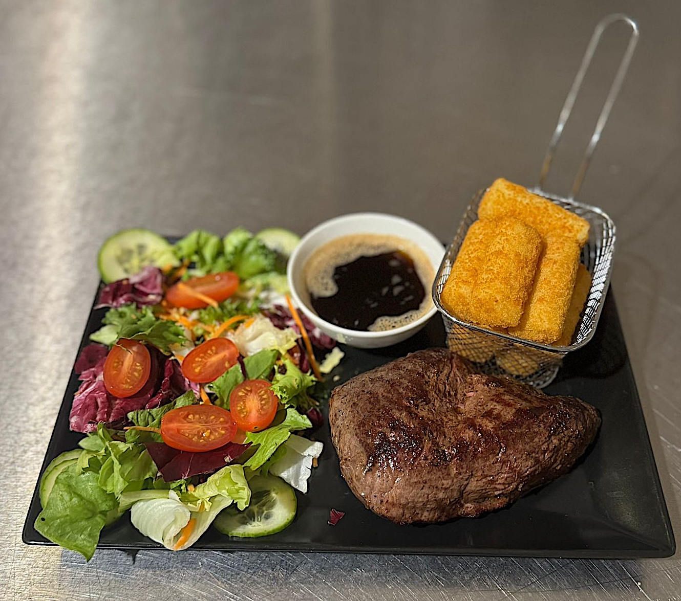 Small steak pepper sauce